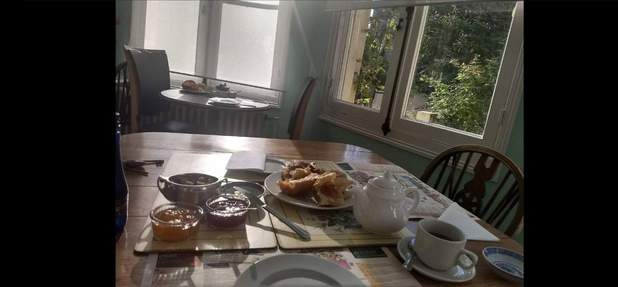 La Brasserie Chambre D'Hotes De Delphine Saulgé Eksteriør billede